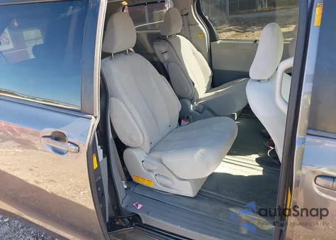 2013 Toyota Sienna Le V6 8 Passenger from USA, damaged, VIN 5TDKK3DCXDS368214